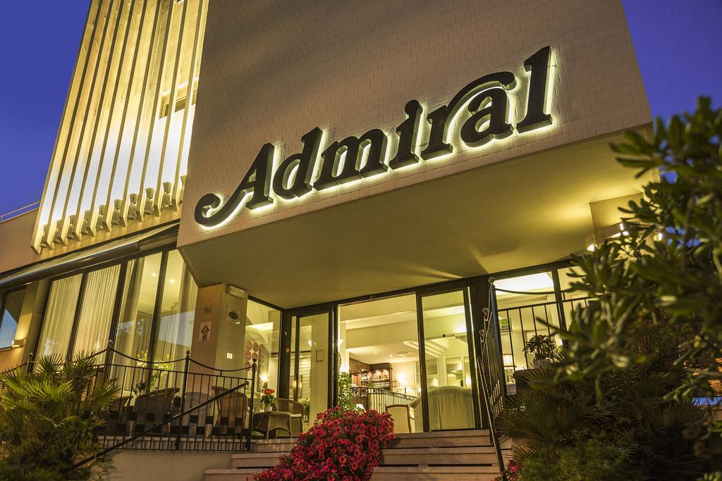 Hotel Admiral - On The Beach Riccione Exterior photo